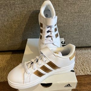 Brand New kids Adidas grand court runners